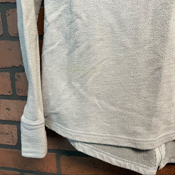 The North Face Womens Gray Pullover Sweatshirt - Picture 3 of 7